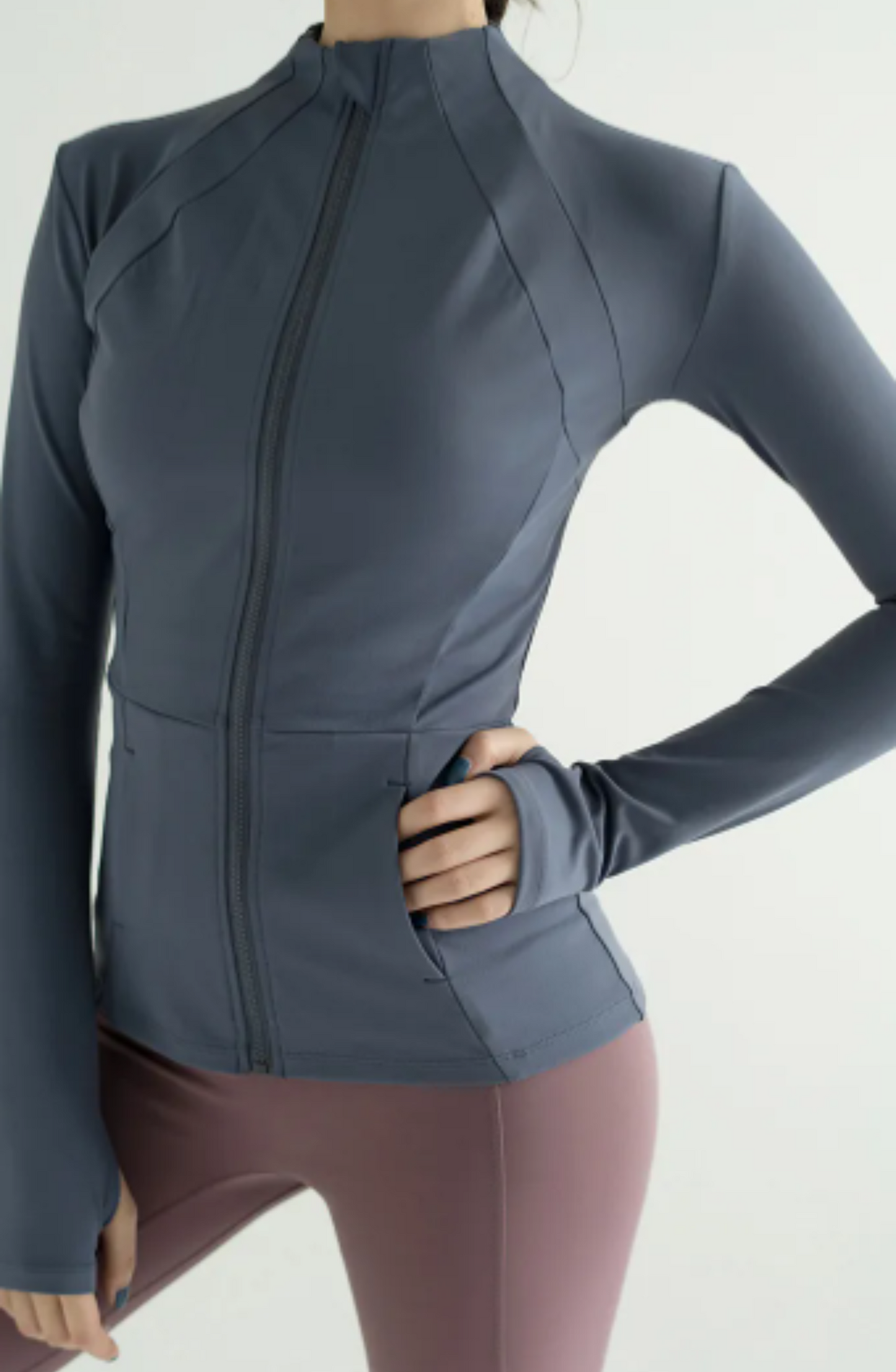 Slim Fit Sportjacke mit Reißverschluss