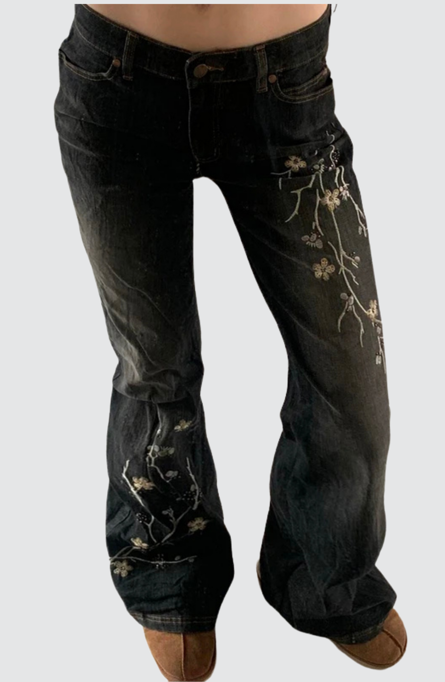 Jean évasé taille basse à broderie florale