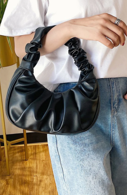 Modische Handtasche mit plissiertem Wolkenmuster